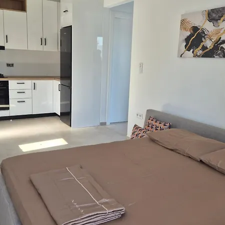 Vakantiehuis Stylish Modern 1 Bedrood Up To 4 Pax