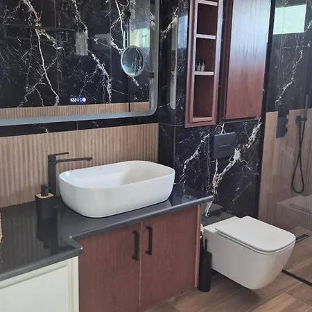 Vakantiehuis Stylish Modern 1 Bedrood Up To 4 Pax