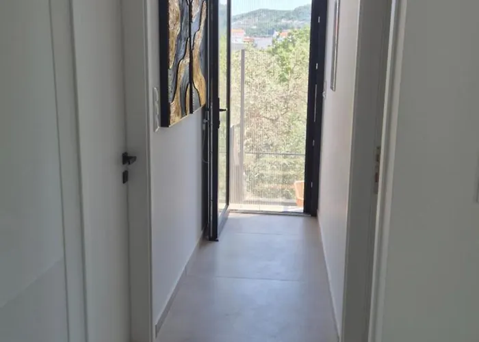 Stylish Modern 1 Bedrood Up To 4 Pax Skiathos