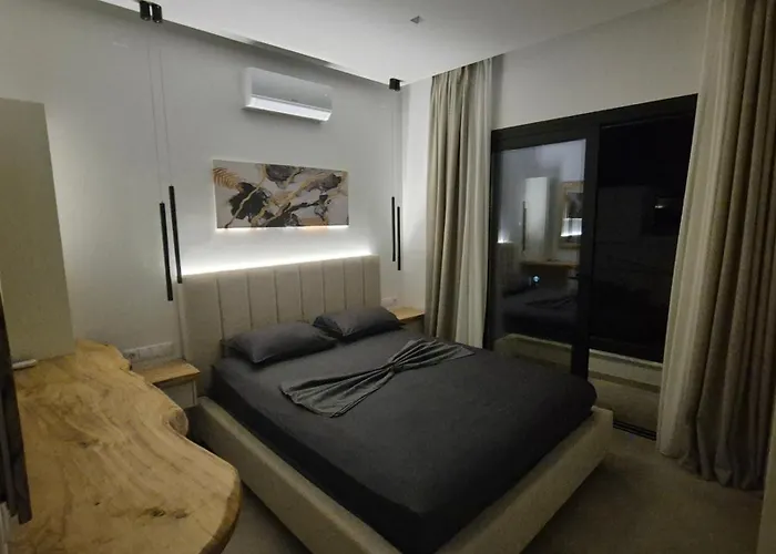 Stylish Modern 1 Bedrood Up To 4 Pax