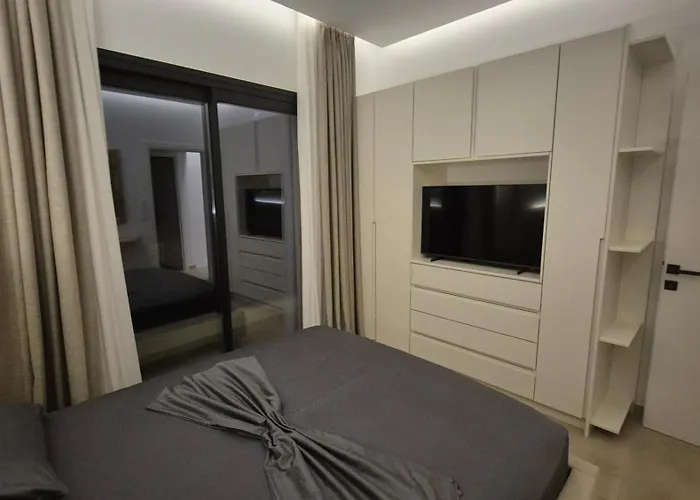 Stylish Modern 1 Bedrood Up To 4 Pax Сasa de vacaciones